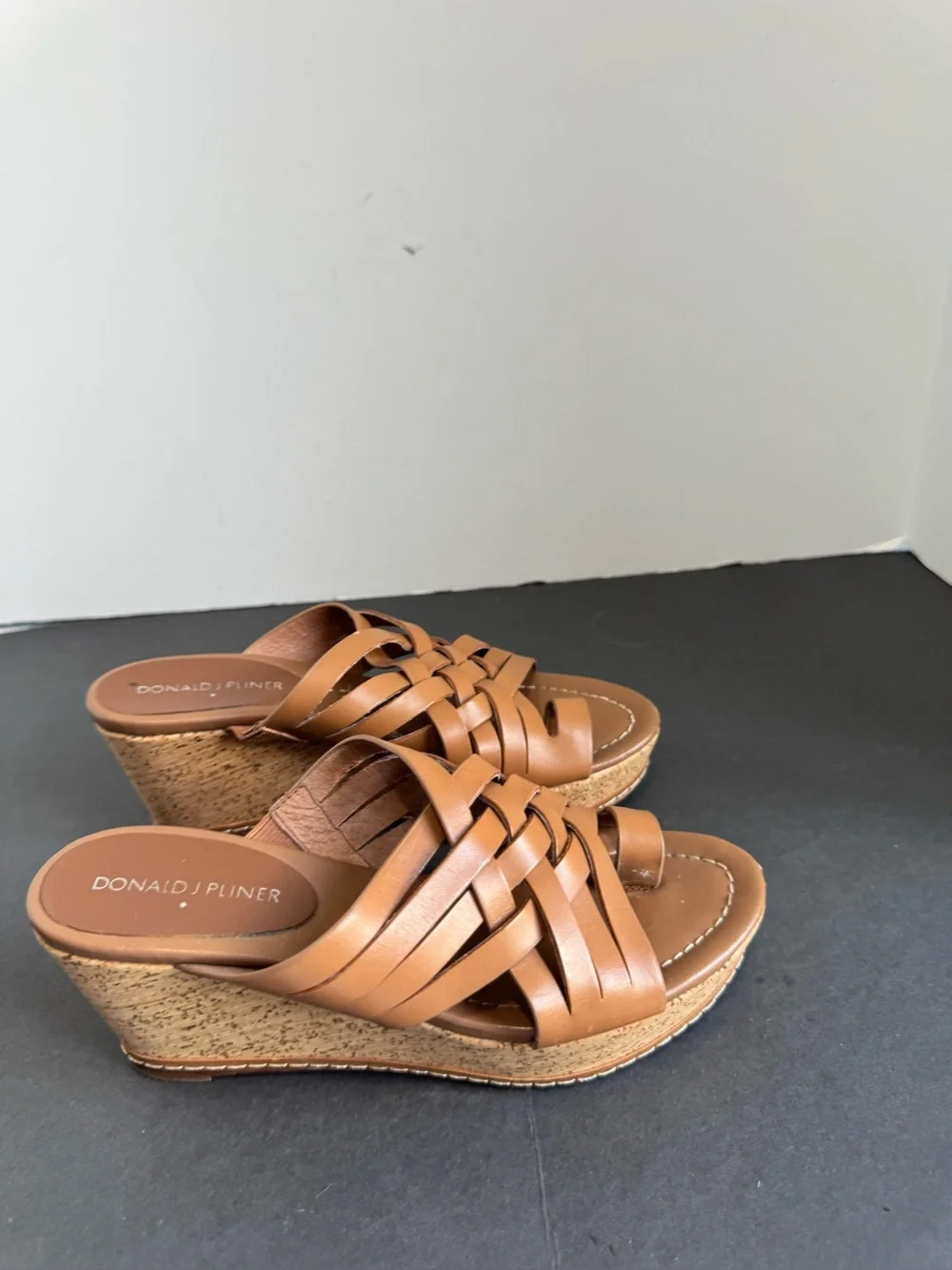 Donald Pliner multi-strap wedge sandals Size 6M